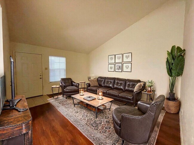 Photo - 4508 Dorsett Oaks Cir Unit A