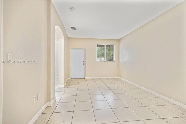 Photo - 2524 SE 16th Rd Unit 100