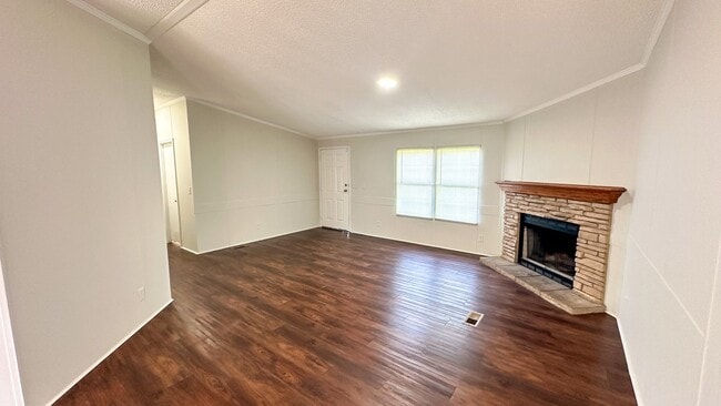Photo - 16487 Brittany Way