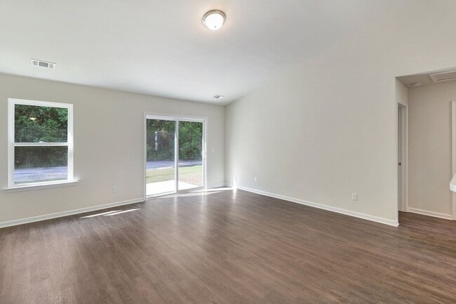Photo - 3 Bedroom Home
