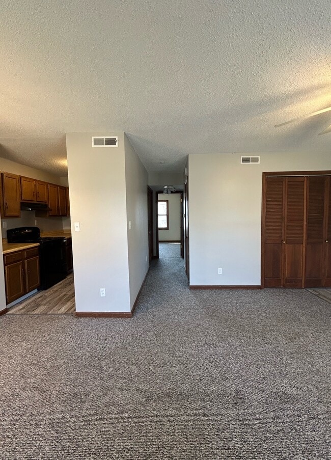 Building Photo - 708 N Campbell St Rental