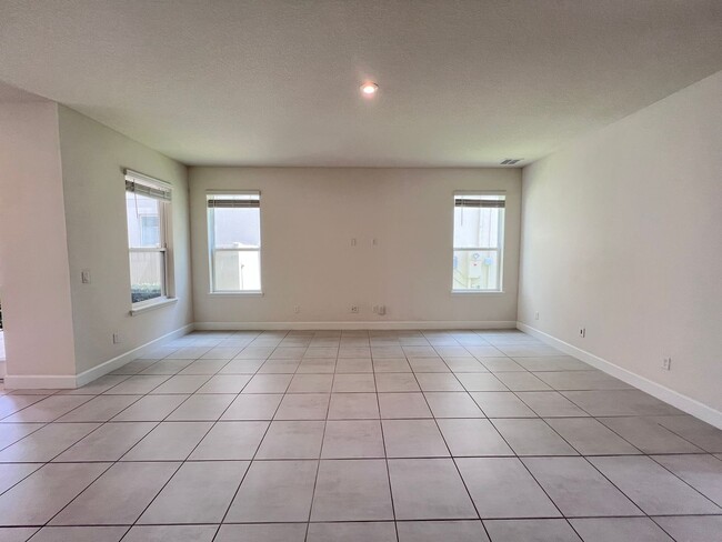 Photo - Gorgeous Home in Winter Garden!