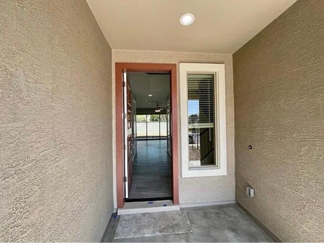 Photo - 628 W Derringer Way