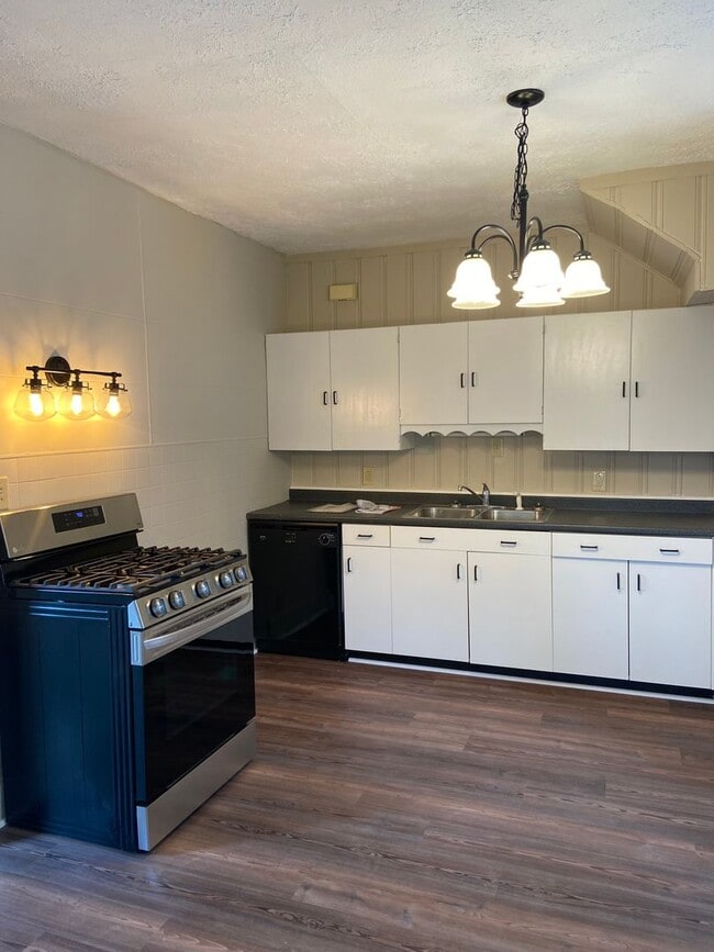 Photo - 1917 Market St