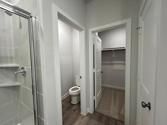 Photo - 7922 Alset Dr