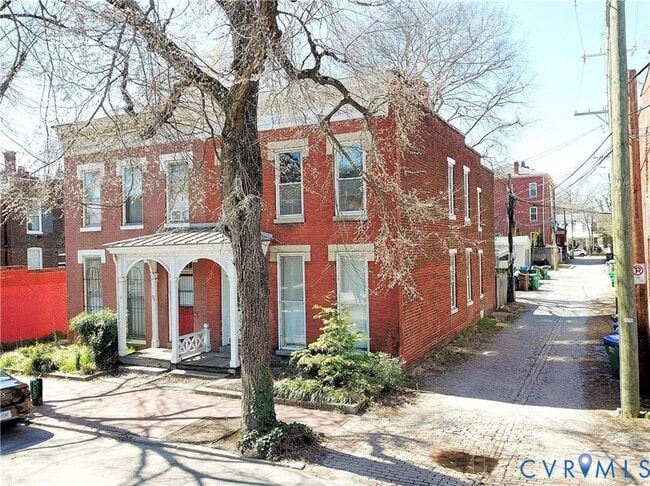 Photo - 108 N Harrison St