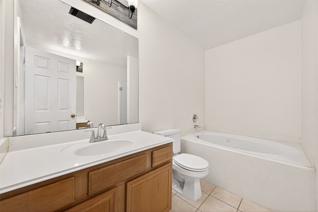Building Photo - 8839 Aspen Meadow Dr