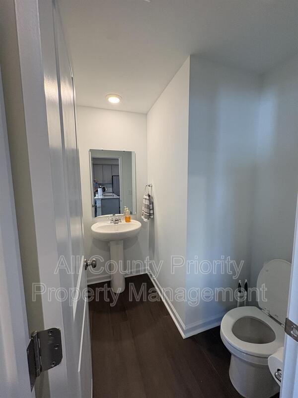 Photo - 154 S Finley Lndg Pkwy