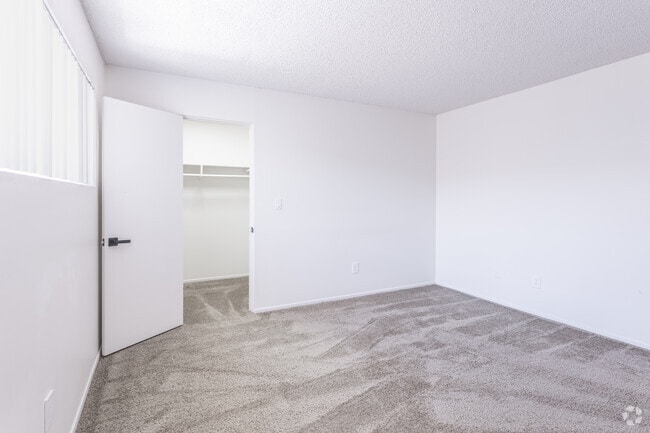 2BR, 2BA - 1,038-1,187SF - Primary Bedroom