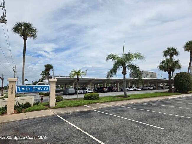 Building Photo - 2020 N Atlantic Ave Unit 505n Rental