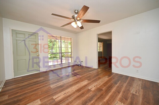 Photo - 3 Bed 2 Bath Home with Lots of Updates!