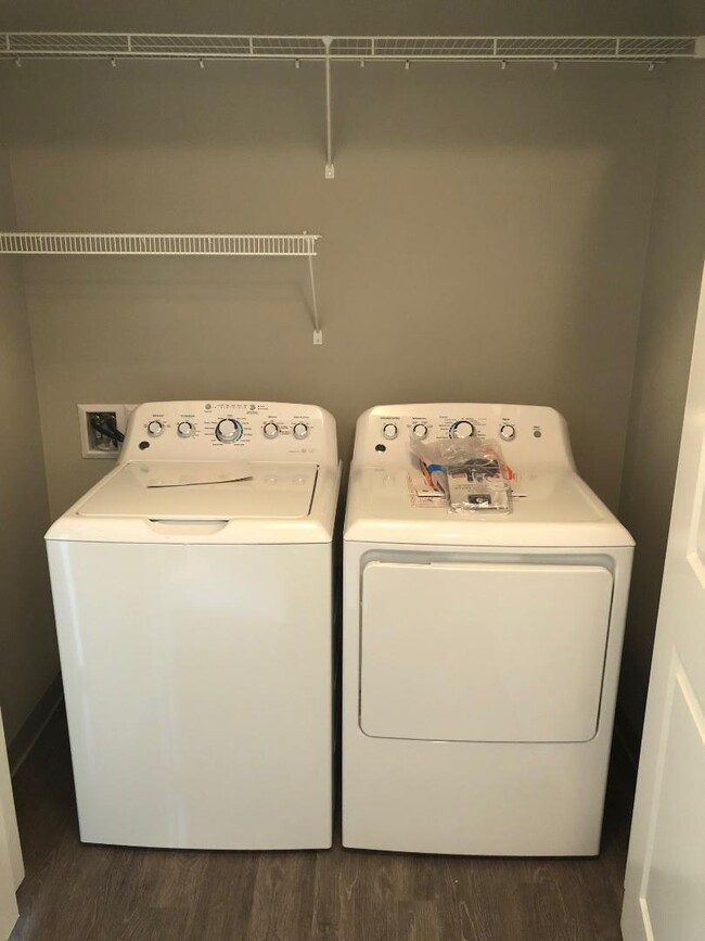 Photo - 3212 Brookside Dr Apartment