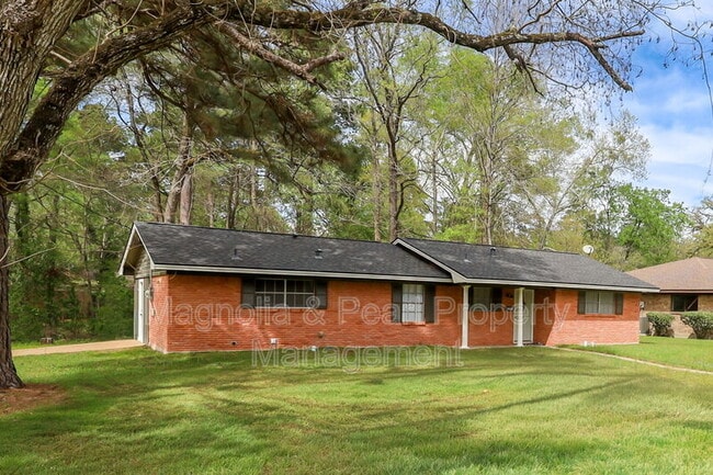 Photo - 1406 Russell Ave