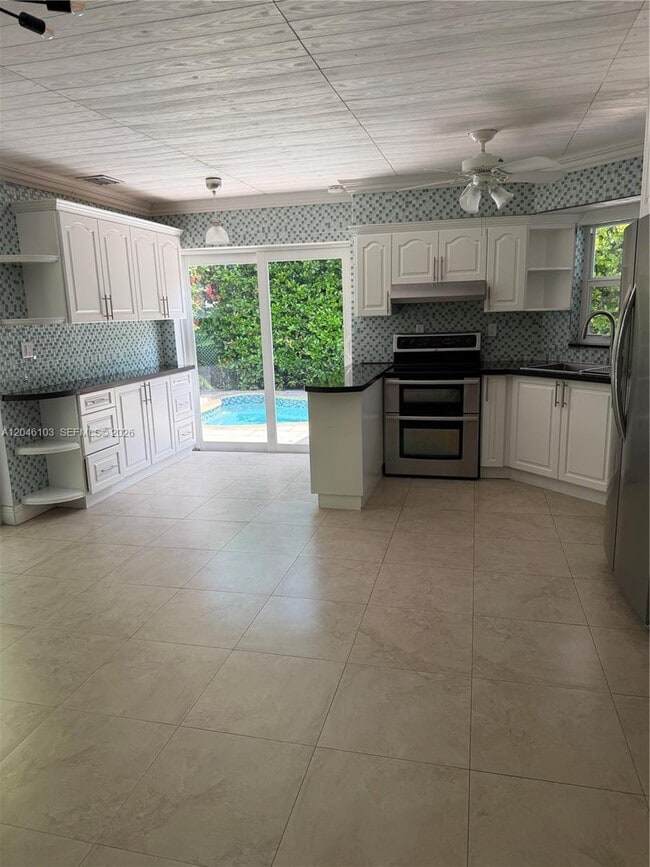 Photo - 616 SW 88th Pl E