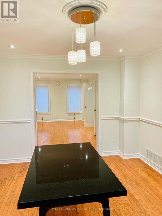 Photo - 2780 Teak Crescent