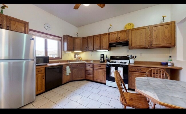 Photo - 2115 Ivy Ct
