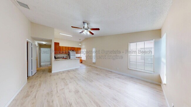 5401 Pinnacle Ln