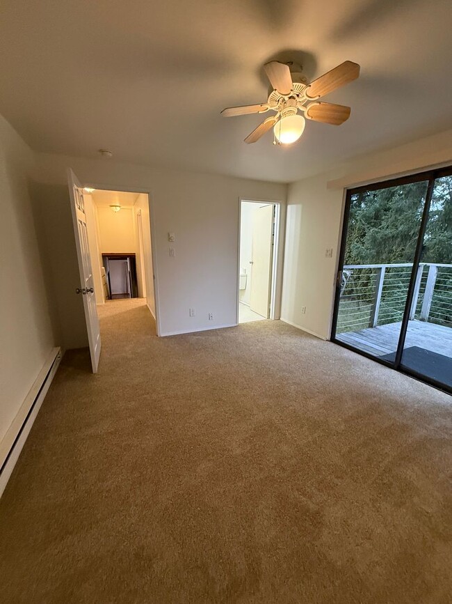 Photo - 3717 Lincoln Way