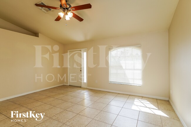 Photo - 4302-4312 12th St W