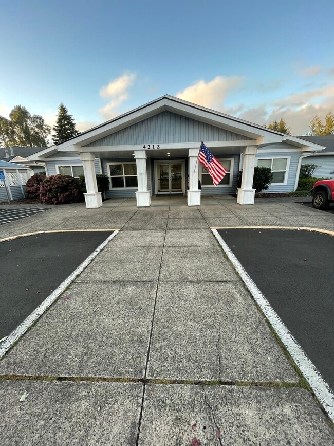 Building Photo - Turnstone Commons