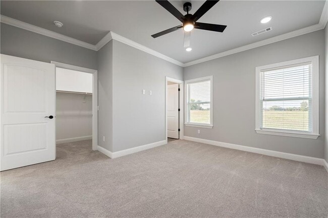 Photo - 2811 SW Hampshire Ave