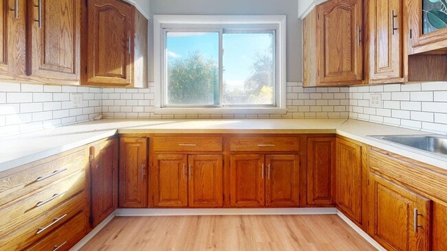 Building Photo - 1288 E 167th St Unit 2