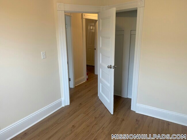 Photo - 882 Huntington Ave Unit 2