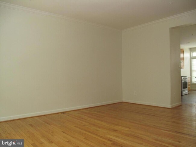 Photo - 8176 Skelton Cir