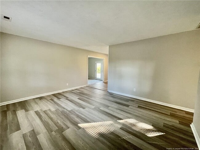 Photo - 5985 McDonald Rd