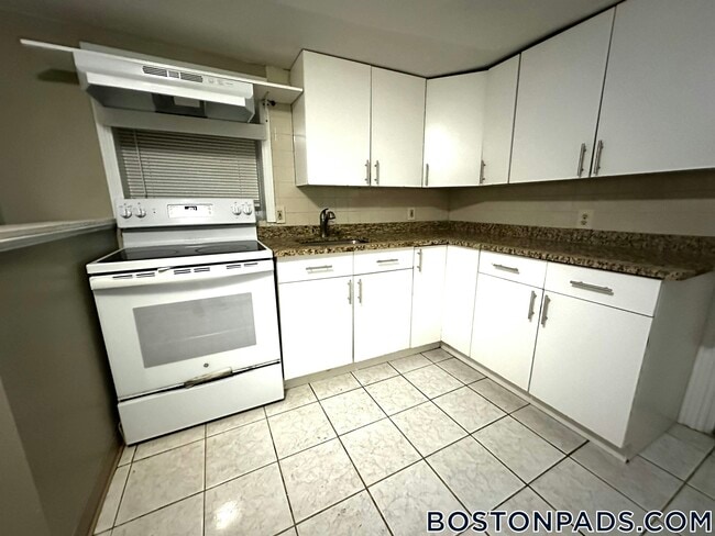 Photo - 44 Jefferson St Unit B