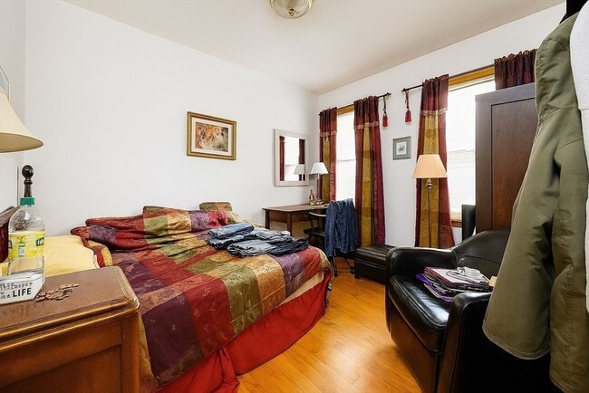 Photo - 469 Windsor St Unidad 1