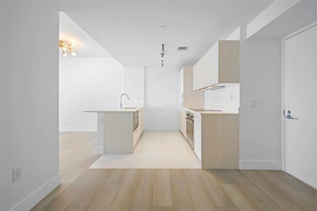 Photo - 501 NE 31st St Unit 3404