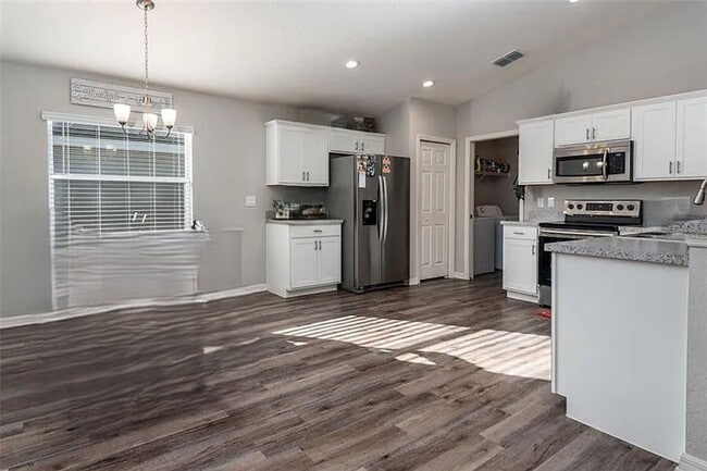 Photo - Gorgeous Three Bedroom in Towne Park Estates