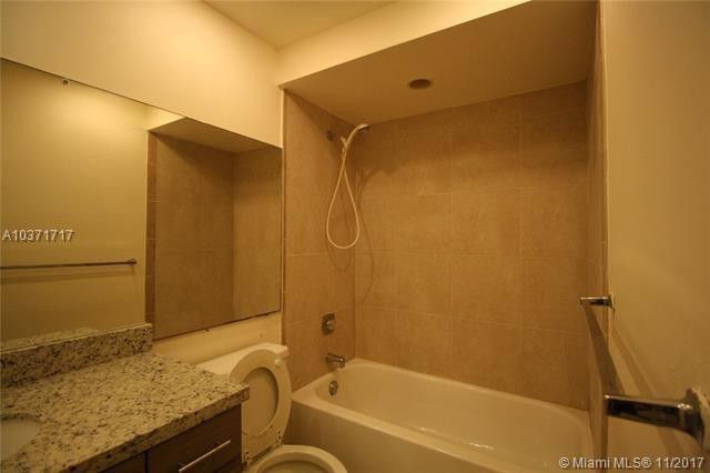 Photo - 9301 SW 92nd Ave Unidad B302