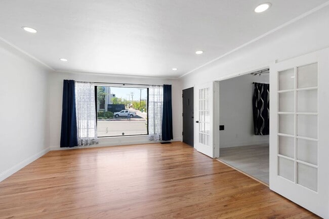 640/642 West 1st Street - 640/642 West 1st Street Apartment Unit 640