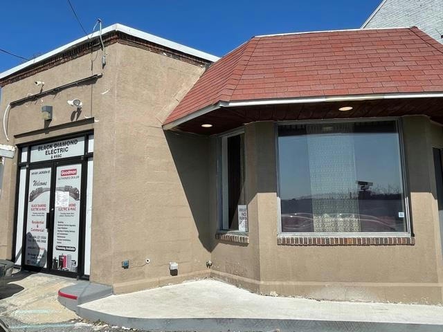 Photo - 851 Jackson St