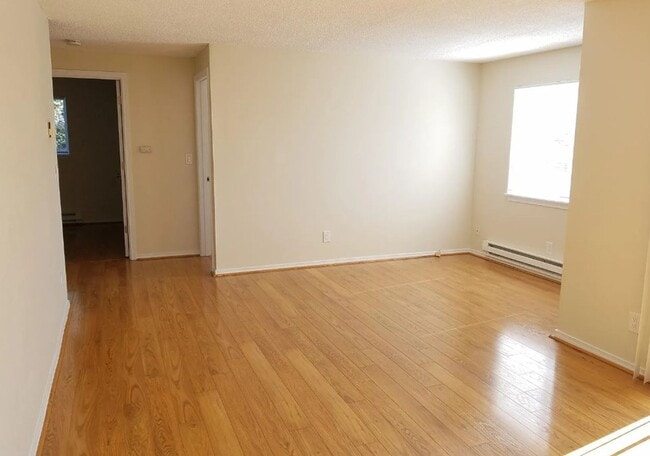 Photo - 10725 Myers Way S Unidad D