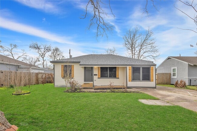 Photo - 510 Willow St