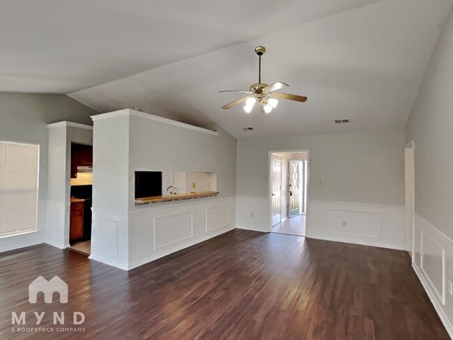 Photo - 3405 Laurelwood Dr
