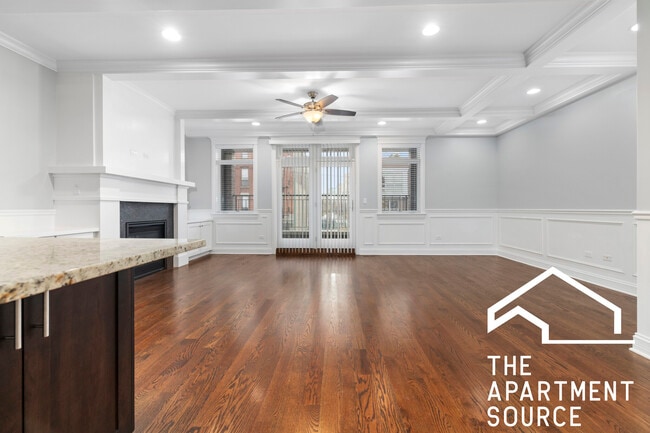 Photo - 1324 W Grand Ave Unit 2E