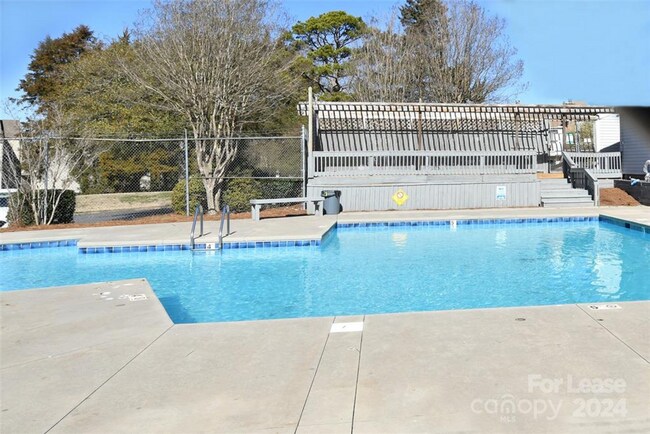 Photo - 1185 Harrowfield RD Management company Select Real Estate Group INC Unit 8175