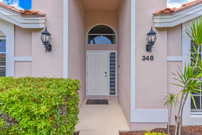 Photo - 348 Eagleton Golf Dr