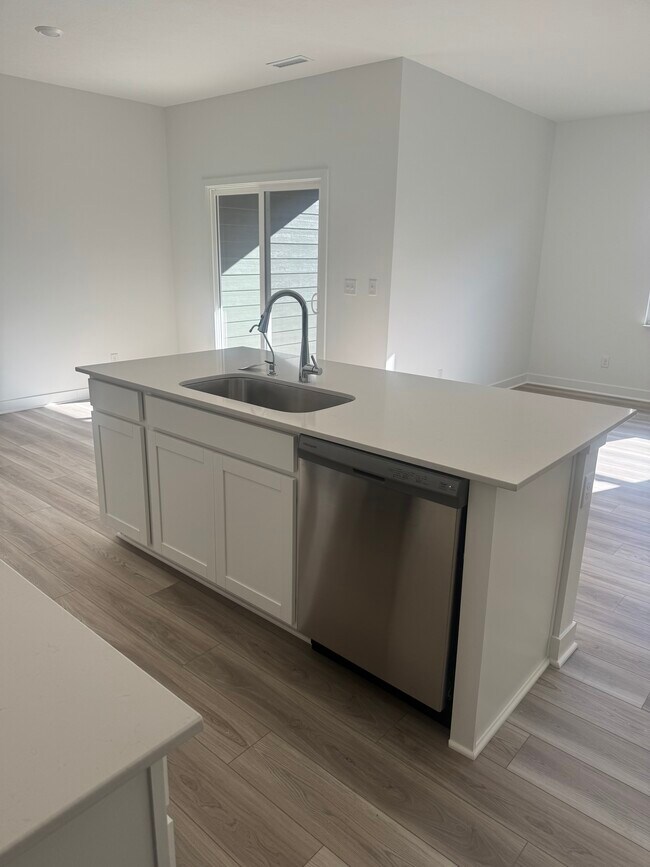 Photo - 15235 Farrington Rd