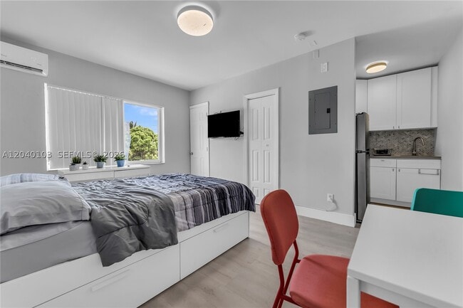 Photo - 6647 SW 59th St Unit 208