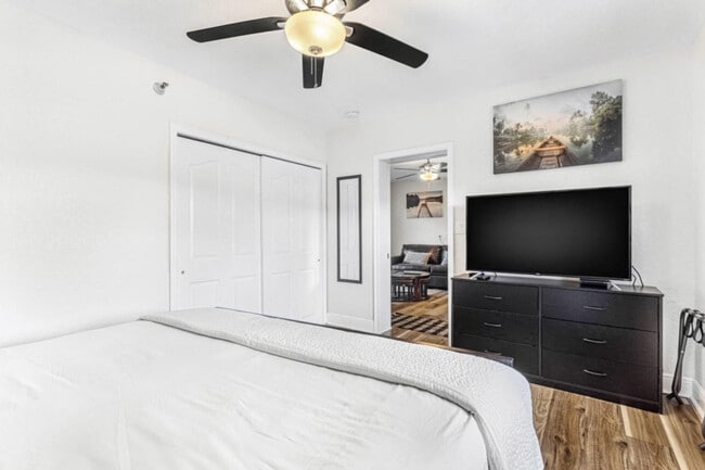Photo - 1420 Bayshore Blvd Unidad SI FL4-ID1596411P
