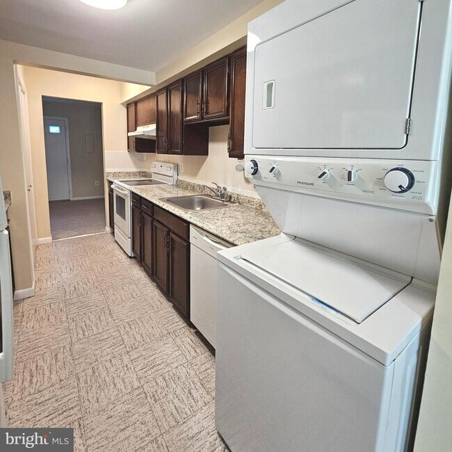 Photo - 6384 Patience Ct