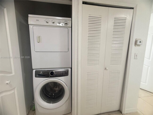 Photo - 8802 NW 109th Ct Unit 608