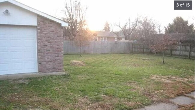 Rear2 - 9003 Thompson Ln