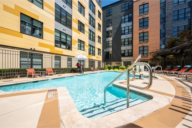 Photo - The Julian at Fair Lakes