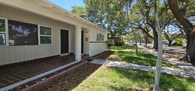 Building Photo - 321 S 26th Ave Rental